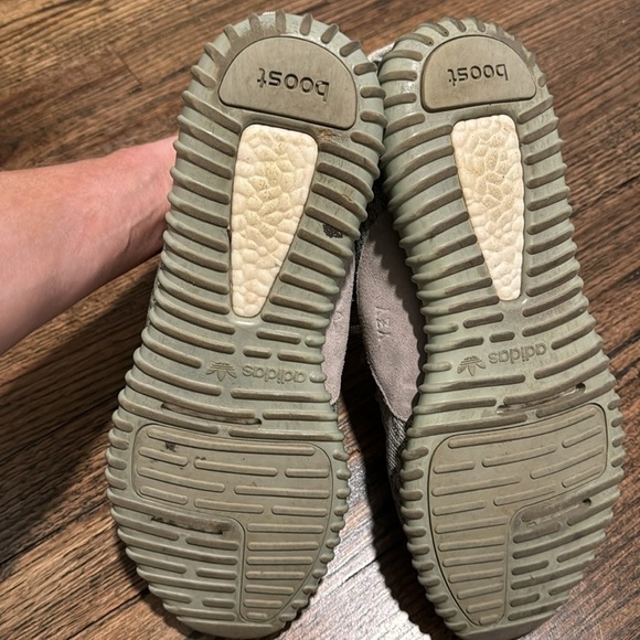 Adidas Yeezy boost 350 size 11.5 grey moon rock main image 6